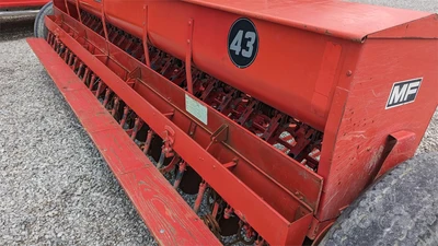 USED MASSEY FERGUSON 43