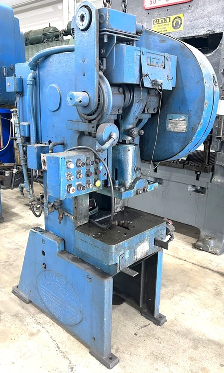Used 1977 FEDERAL FEDERAL 32 PRESS O.B.I. Presses | Alma Machinery #898862