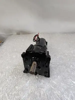 LEESON 985-610 GEARMOTOR