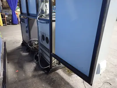 USED YASKAWA / MOTOMAN UP20 / DX200