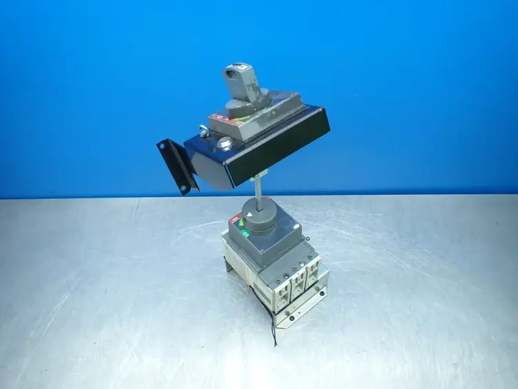 Used ABB TMAX T2H 100 Circuit Breakers Ohio US | HGR 24 #878461