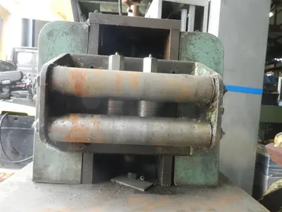 USED PRESS EQUIPMENT LTD DECOILER + STRAIGHTENER 180 X 5 MM