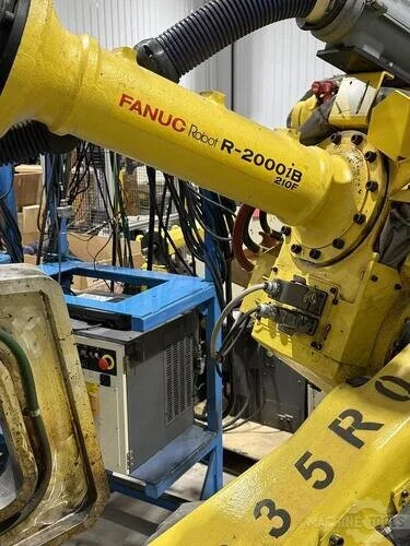 USED 2013 FANUC FANUC R2000IB/210F