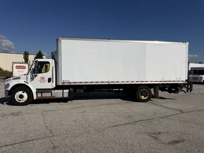 Used 2016 FREIGHTLINER BUSINESS CLASS M2 26' BOX TRUCK Box trucks Ohio US | Miedema Asset Management Group #1709386