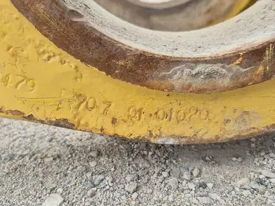 USED KOMATSU 707-01-01020