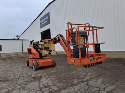 USED 2016 JLG E400AJPN