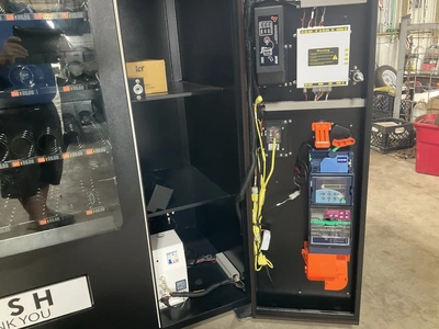Used XY VENDING XY-DRY-10C Vending Machines Michigan US | Miedema Asset Management Group #1327666