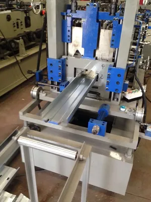 C/Z Purlin Automatic Roll Forming Machine Line in China