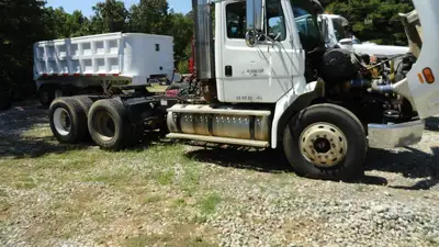 Used 2000 FREIGHTLINER FL112 Mobile Cranes Tennessee US | Ran Equipment #1398996