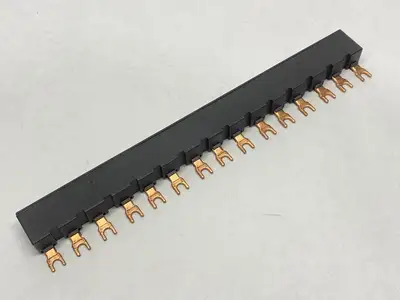 USED SIEMENS BUSBAR 3-PHASE 600VAC 65A
