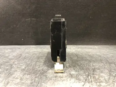 USED CUTLER-HAMMER BA130