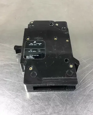 Square D EDB14020 20A 1-Pole CIrcuit Breaker 277V 4F