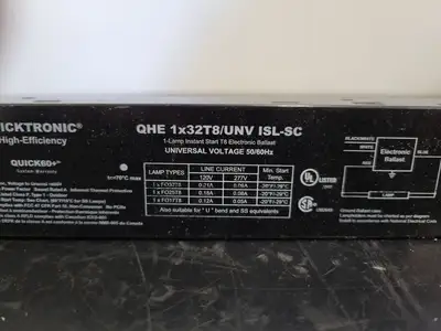 USED SYLVANIA QHE 1X32T8/UNV ISL-SC