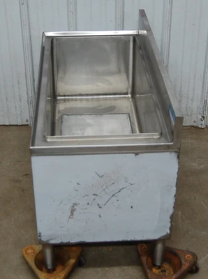 142-1112 BK Resources 36 Inch Underbar Ice  Bin w 8 Circuit Cold Plate