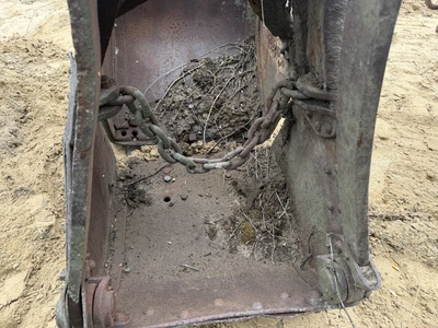 Used _UNKNOWN_ _UNKNOWN_ Grab Buckets Michigan US | Miedema Asset Management Group #1372350