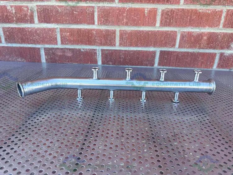 Used STAINLESS STEEL MANIFOLD 1.5" SANITARY FITTING W/ 8 PORTS 1/2" SANITARY FITTING Valves/Fittings California US | Equipment Lab #488857