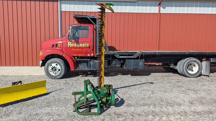 Used JOHN DEERE 350 Forage Harvester | Rosseel's Equipment Inc #720593