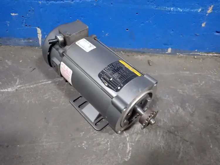 Used BALDOR P004780 Motors (misc) Ohio US | HGR 24 #784280