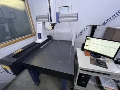 USED 2012 MITUTOYO CRYSTA-PLUS M-574