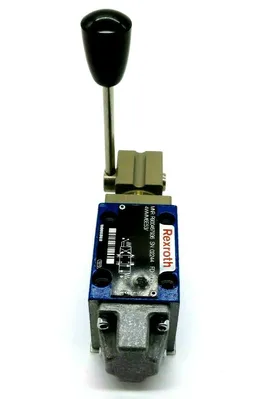 NEW REXROTH R900467936 DIRECTIONAL VALVE 4WMM6E53
