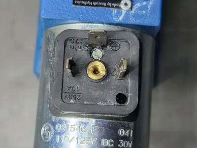 USED REXROTH DBW 10 B2-52/200-6EG110N9K4