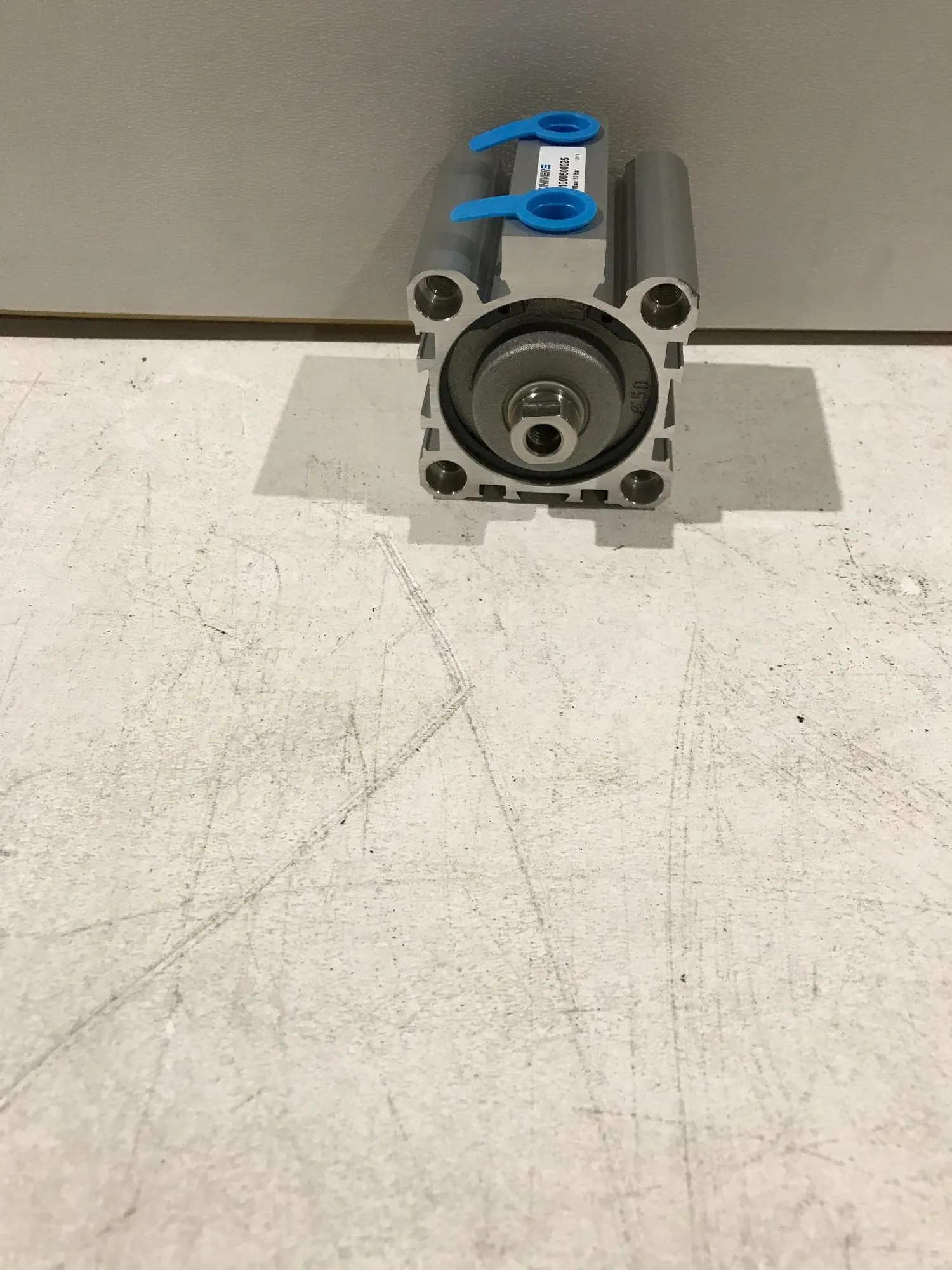 NEW Univer W1000500025