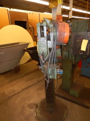 Riveter Model 162