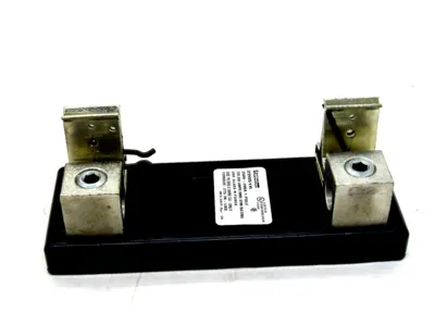 NEW FERRAZ SHAWMUT 22051R FUSE BLOCK 200A 250V
