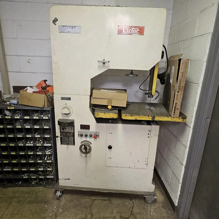 Used VICTOR DCM-6 Vertical Band Saws Ohio US | G-2000, Inc. #1063406