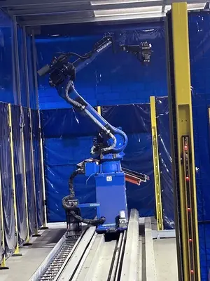 Used 2023 YASKAWA 70FT DUAL ROBOT WELD CELL Welding Chambers Illinois US | Machinery Marketing International #390364