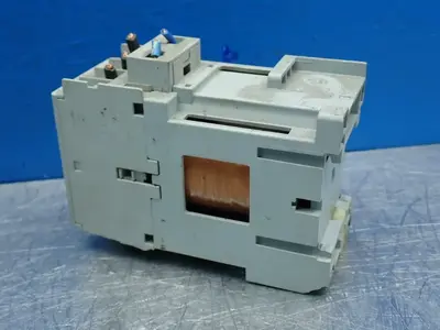 Used ALLEN BRADLEY 100C16Z*10 PLC Contactors | HGR 24 #752812