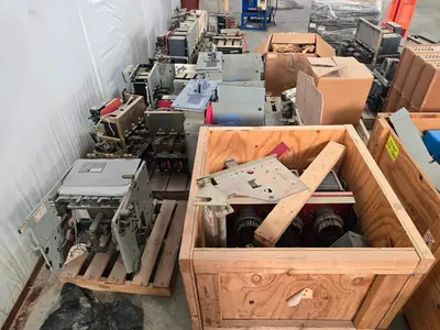 Used _UNKNOWN_ _UNKNOWN_ Circuit Breakers Indiana US | Myron Bowling Auctioneers Inc #1504007