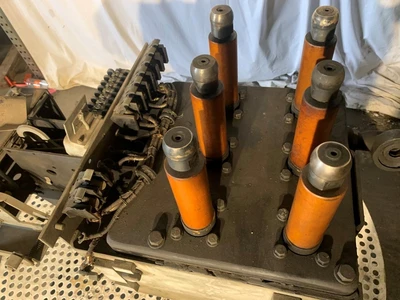 GE Circuit Breaker K143, 600A, 7500V, EO/DO, 110VDC Control