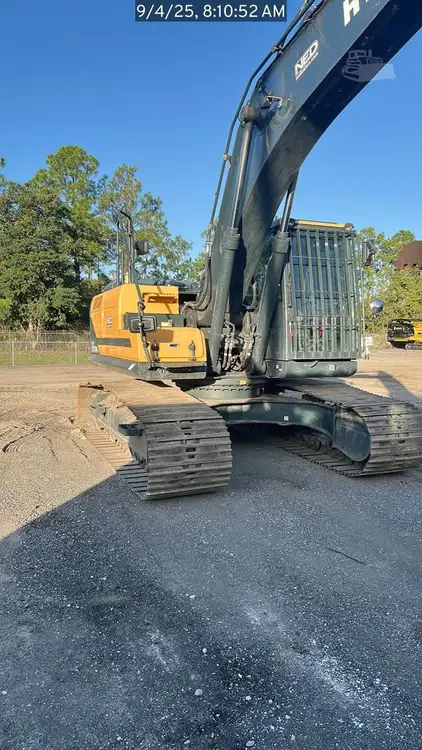 Used 2024 HYUNDAI HX220AL Crawler Excavators Florida US | National Equipment Dealers #1422313
