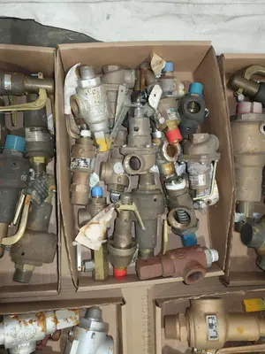 PALLET OF ASSORTED RELIEF VALVES, FARRIS, ALLIED VALVE, DRESSER, CROSBY