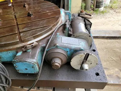 USED 1979 PRATT & WHITNEY 30'' MOTORIZED ROTARY TABLE