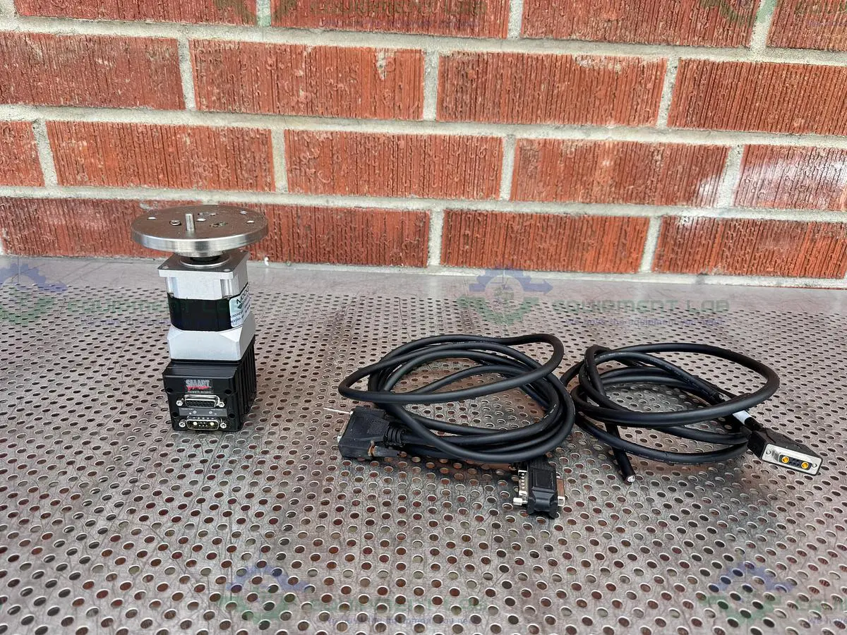 USED MOOG SM23165DT-DE INTEGRATED SERVO SMART MOTOR W/ MOOG GH23SP100 GEAR BOX 100:1