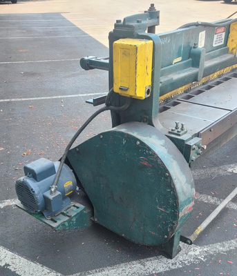 U14507C Wysong 816 shear with squaring table