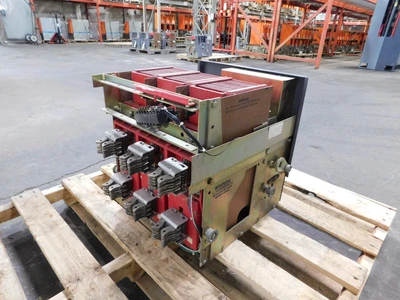 Used Westinghouse DS-206S Circuit Breakers Ohio US | Equipment Recovery Corp. #1329739