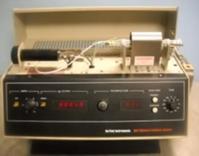 Used DUPONT DM 40 Moisture Testers Texas US | Bamko Surplus Process Equipment #936000