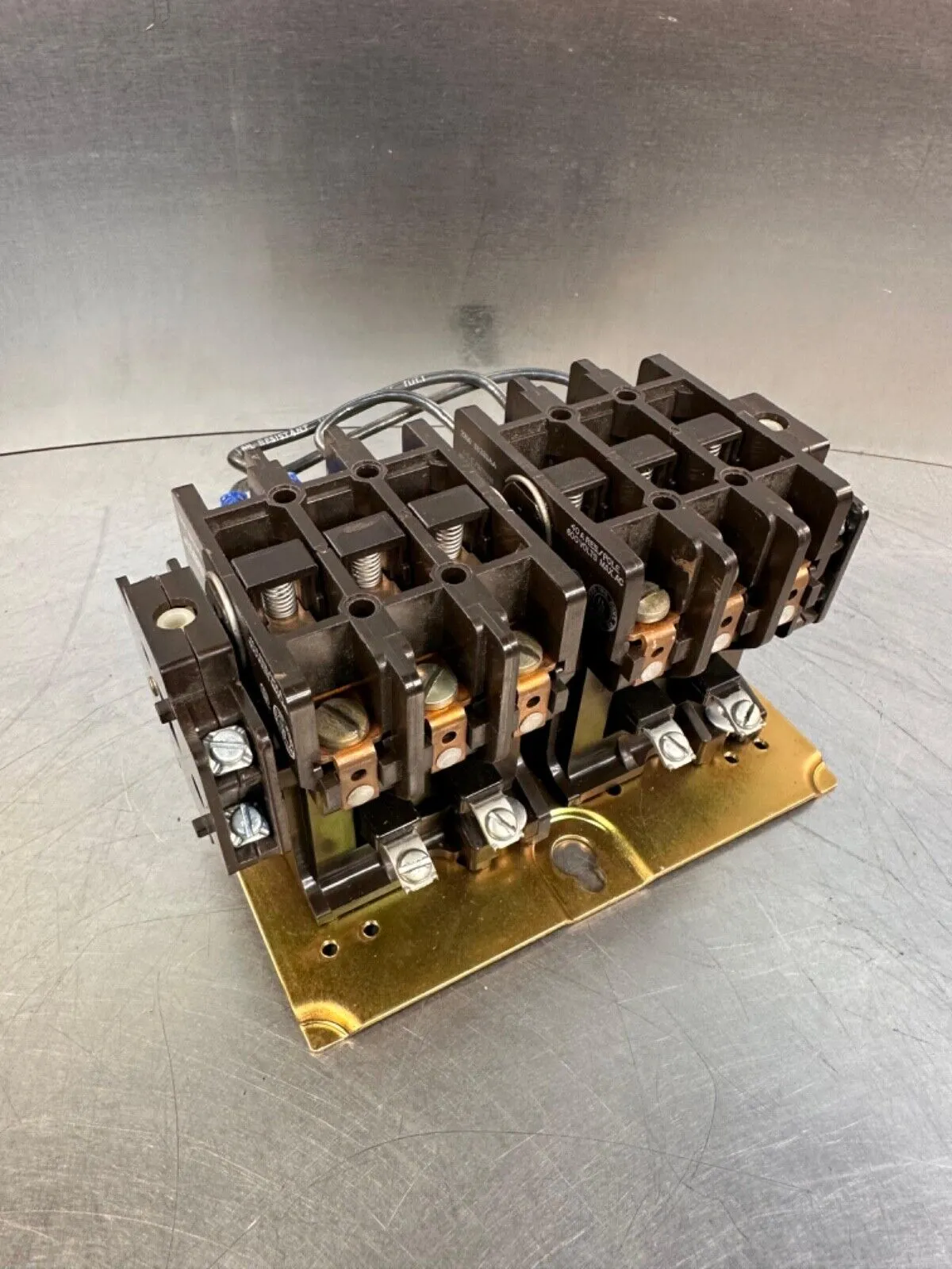 Dual Telemecanique Contactor Assembly 2090-70 DA 110-120 v /50-60H (4D-34)