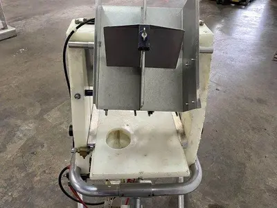 FoodTools Round Cake Slicer