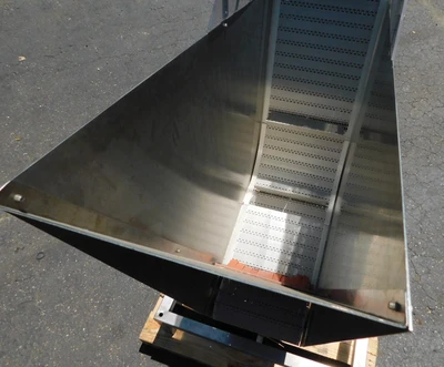 USED KISS PACKAGING ELEVATOR ELEVATOR