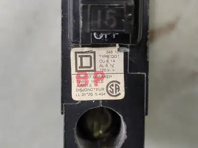 USED SQUARE D QOT115