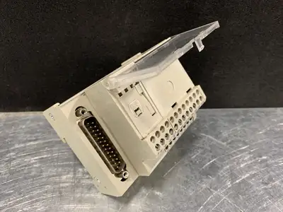 USED 2014 SCHNEIDER ELECTRIC ABE7-CPA412