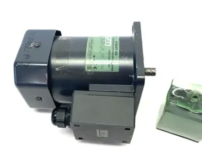 Used Oriental Motor Induction Motor, 400W 1/4HP, Pinion Shaft w/ Capacitor A.C. Motors Michigan US | Maverick Industrial Sales #1395302