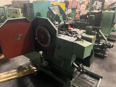 USED 1976 NATIONAL 25