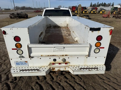 USED 2005 GMC 3500