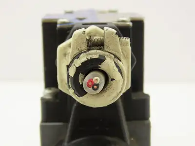 Tokyo Tokimec DG4V-3-7C-M-P7-H-7-54 Directional Control Solenoid Valve 24VDC