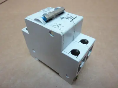 USED SCHRACK SD-82G 16A